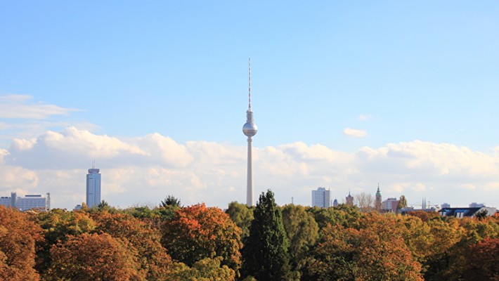 Herbst Berlin panthermedia_12886518_800x566